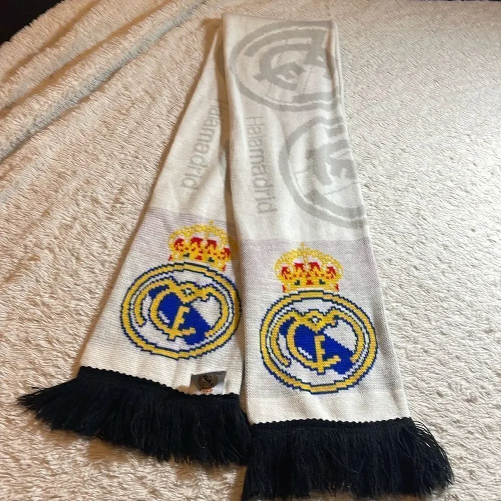 Halamadrid scarf